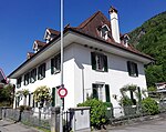 Ehemaliges Zollhaus am Höheweg 221 in Interlaken (heute als Wohnhaus genutzt). Auf der Liste der geschützten Kulturgüter.