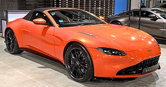 Aston Martin Vantage Roadster (2017) - right front view