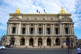 Gedung Palais Garnier yang berada di Place de l'Opéra