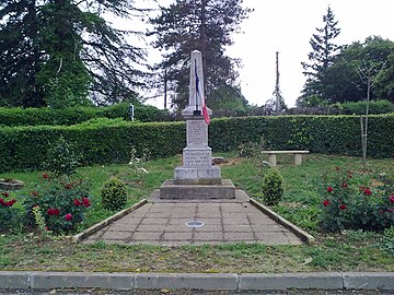 Le monument aux morts.