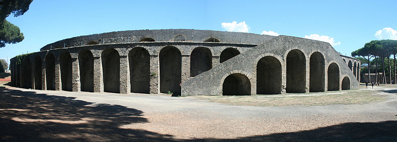 File:Amphitheatre in Pompeji.JPG