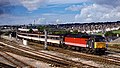 BR-Klasse 47/4 47817 in Virgin-Lackierung, Abfahrt aus Plymouth 1999