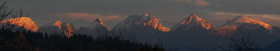 Sechs Chur­firsten im Abendrot