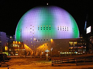 Globen belyst i Hammarbys IF:s färger, december 2006