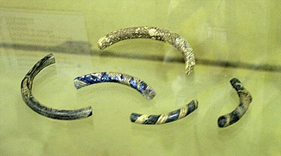 Fragments de bracelets.