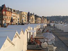 Plus de 300 cabines de plage chaque été.