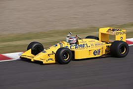 Lotus 100T (1988)