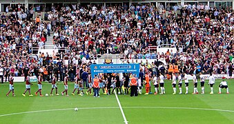 West Ham v Tottenham August 2014.jpg