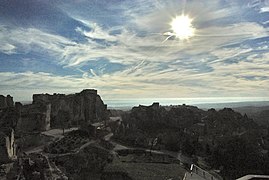 Le Château, le Camargue, les nuages et le couché du soleil.JPG