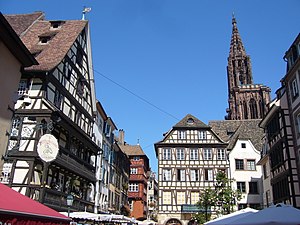 Français : Place du marché aux cochons de lait Deutsch: Spanferkelmarkt