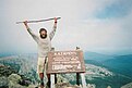 Ein Wanderer, der gerade den Appalachian Trail beendet hat