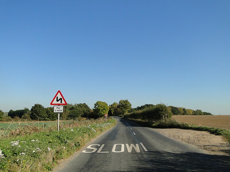 File:Approaching Pettywell and Reepham - geograph.org.uk - 5935023.jpg