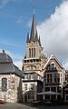 Aix-la-Chapelle, le Aachener Dom – la tour de l'horloge néo-gothique depuis la Annastraße