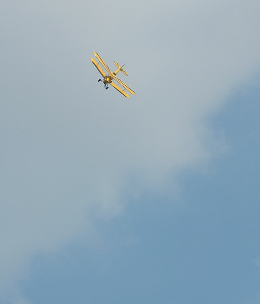 File:Stampe SV4C G-SVIV aerobatics 04.JPG