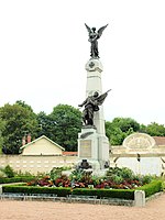 Le Poilu mourant en défendant le Drapeau (monument aux morts)