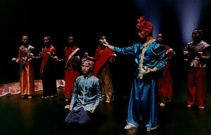 Filipino-Americans from NYC-based dance company Kinding Sindaw dressed in Tausug attire.