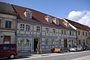 Wohnhaus mit Nebengebäude an der Mauerstraße