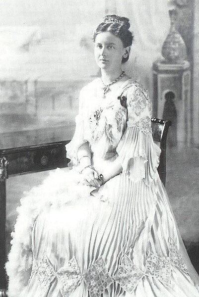 File:1903-queen-wilhelmina-of med.jpg