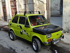 Polski Fiat 126p na ulicy Hawany