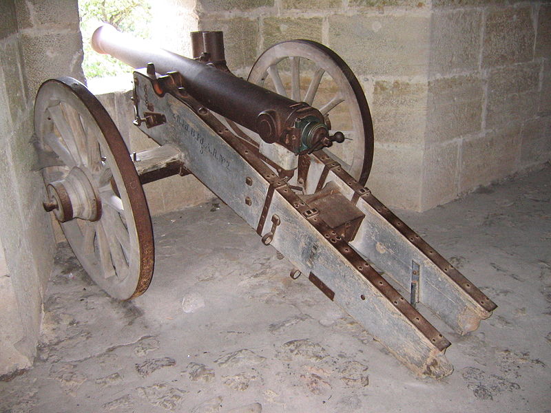 File:Kanone in der Spitalbastei von Rothenburg ob der Tauber 6875.jpg