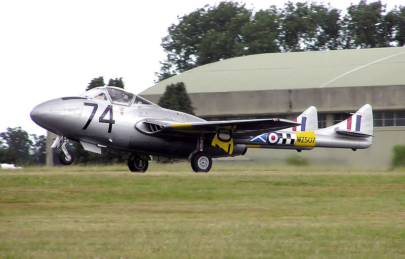 File:Dh115.vampire.t11.june2004.arp.jpg