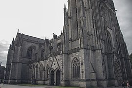 St Corentin Cathedral in Quimper, 2020.jpg