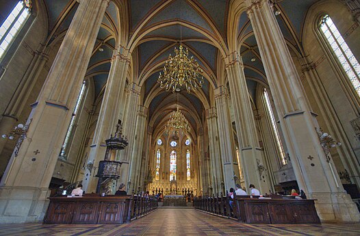 Main nave from the entrance