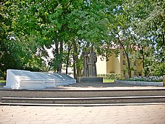 monument aux victimes de la seconde guerre mondiale, classée[4].