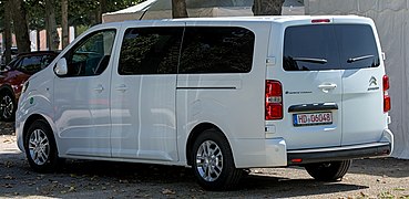 Citroën ë-Spacetourer - left rear view