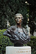 Clara del Rey - Plaza de las Comendadoras - Madrid 09.jpg