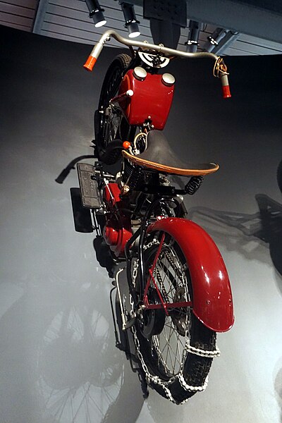 File:Harley-Davidson Museum February 2024 32 (Clubs and Competition--1930 Single Hillclimber--OHV Single).jpg