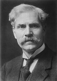 premiér Ramsay MacDonald