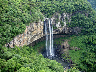 La Cascata do Caracol, chute d’eau près de Canela (Brésil). (définition réelle 3 072 × 2 304*)