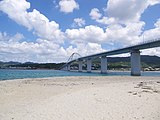 瀬底大橋