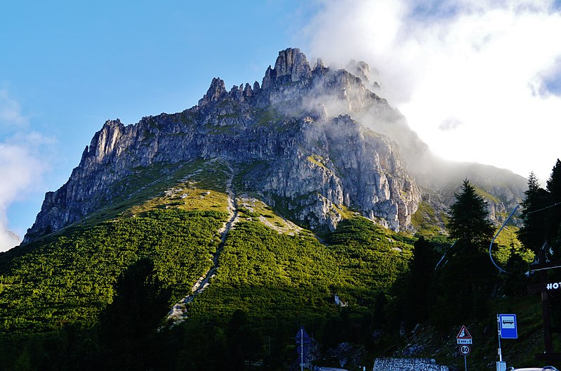 File:Trentino Pordoijoch 16.jpg