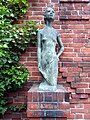 Skulptur von Bernhard Hoetger, Terrasse des Paula Modersohn-Becker Museums, Bremen, 06.2017