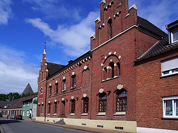 Brennereigebäude Bovenkerck von 1898 mit Brennereimuseum