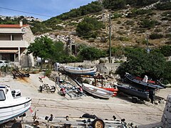 Bette sur cale des Goudes, des calanques de Marseille.