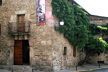 Museo de la Radio Luis del Olmo (museum of radio history) in Ponferrada.