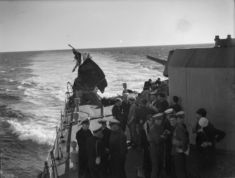 File:British Cruiser Which Lived To Fight Again. 14 To 19 December 1942, on Board HMS Argonaut En Route To Algiers, the British Cruiser Argonaut After She Had Been Torpedoed in the Mediterranean. Despite Heavy Damag A13752.jpg