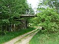 erhaltene Eisenbahnüberführung zwischen Wiesa und Prietitz-Thonberg (2015)