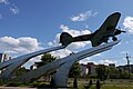 Iljušin Il-2 -lentokoneen muistomerkki.