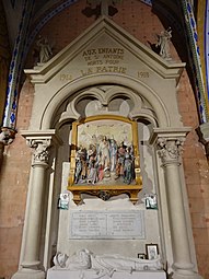 Beau monument aux morts de l’église.