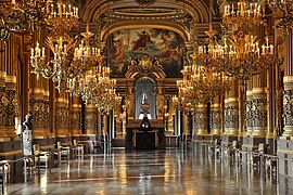 Palais Garnier's grand salon, 12 February 2008.jpg