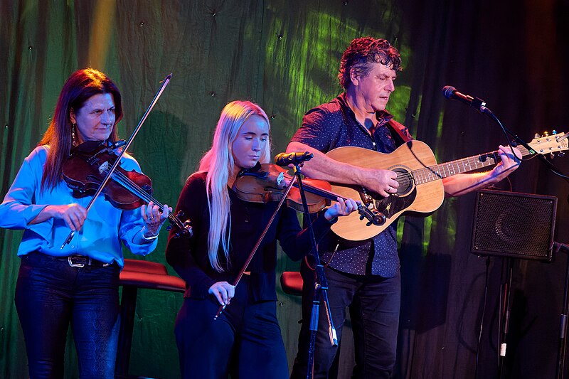 File:"Trad on the Prom ist eine faszinierende Show in Galway". 16.jpg