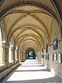 Galerie est du cloître.