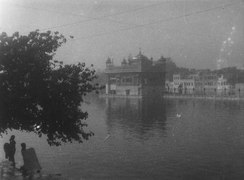 Amritsar, Le temple d'or (photographié par Marcel Amiguet), 1931