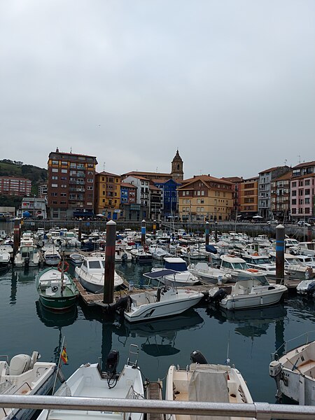 File:Bermeo 134208.jpg