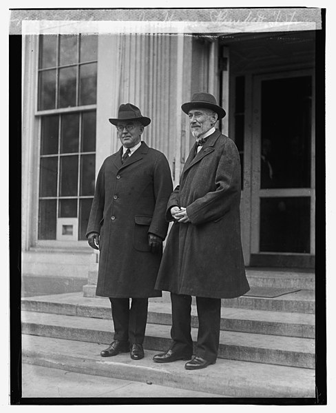 File:Wallace & Sir Horace Plunkett, 1-15-23 LOC npcc.07655.jpg