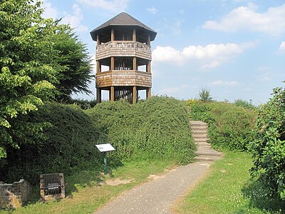 Tour d'observation du champ de bataille de Crécy.